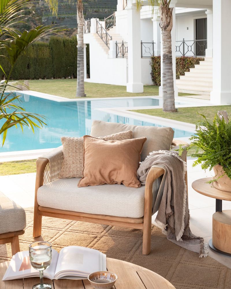 Lounge chairs for hospitalities & contracts - ARMCHAIR ERICE-2 - CRISAL DECORACIÓN