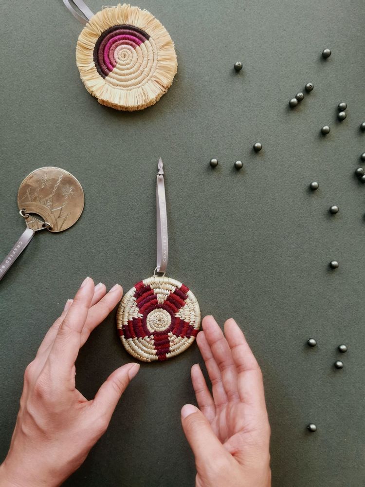 Guirlandes et boules de Noël - Bright Bloom Ornement - UNHCR/MADE51