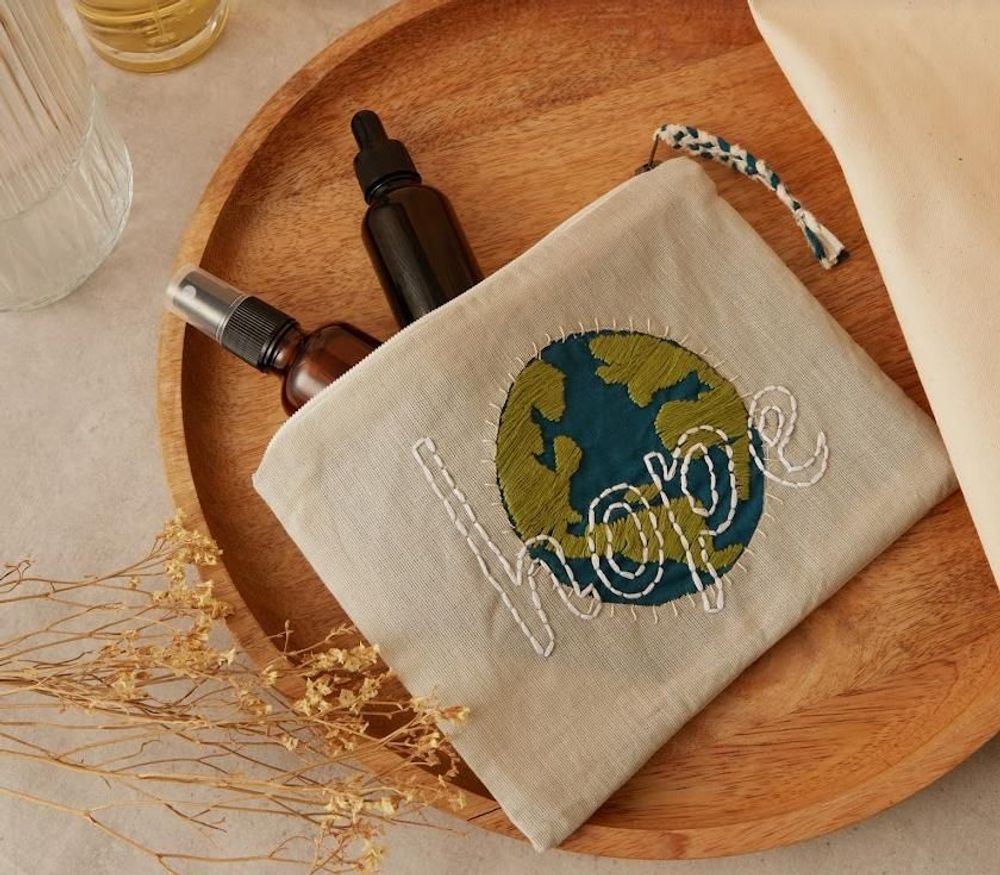 Sacs et cabas - Pochette Hope faite main - UNHCR/MADE51