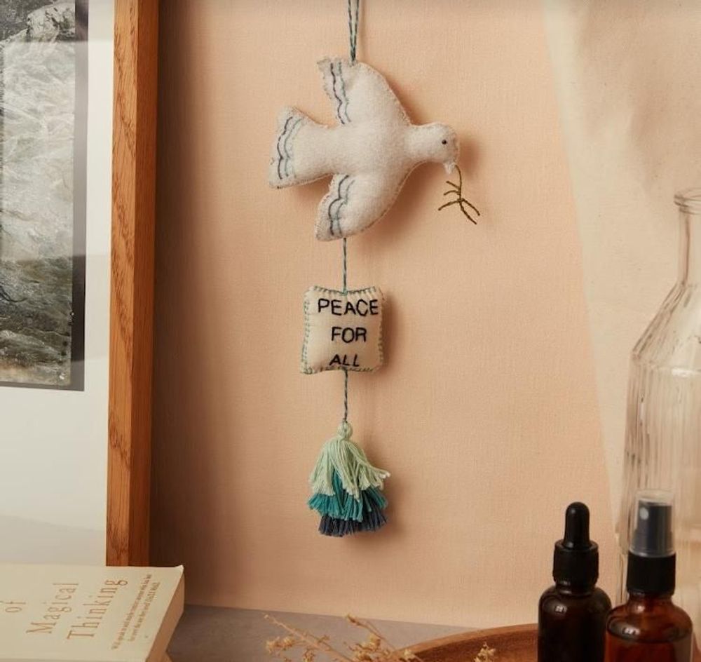 Decorative objects - Handmade Peace for All Decor - UNHCR/MADE51