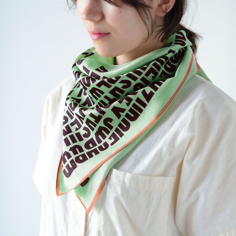 Foulards et écharpes - TYPEFACE FUROSHIKI - TOMIGAYA LETTERPRESS