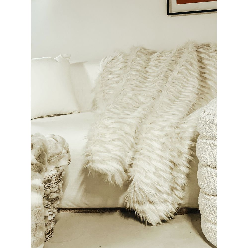 Garden textiles - White and beige faux fur throw - MX HOME