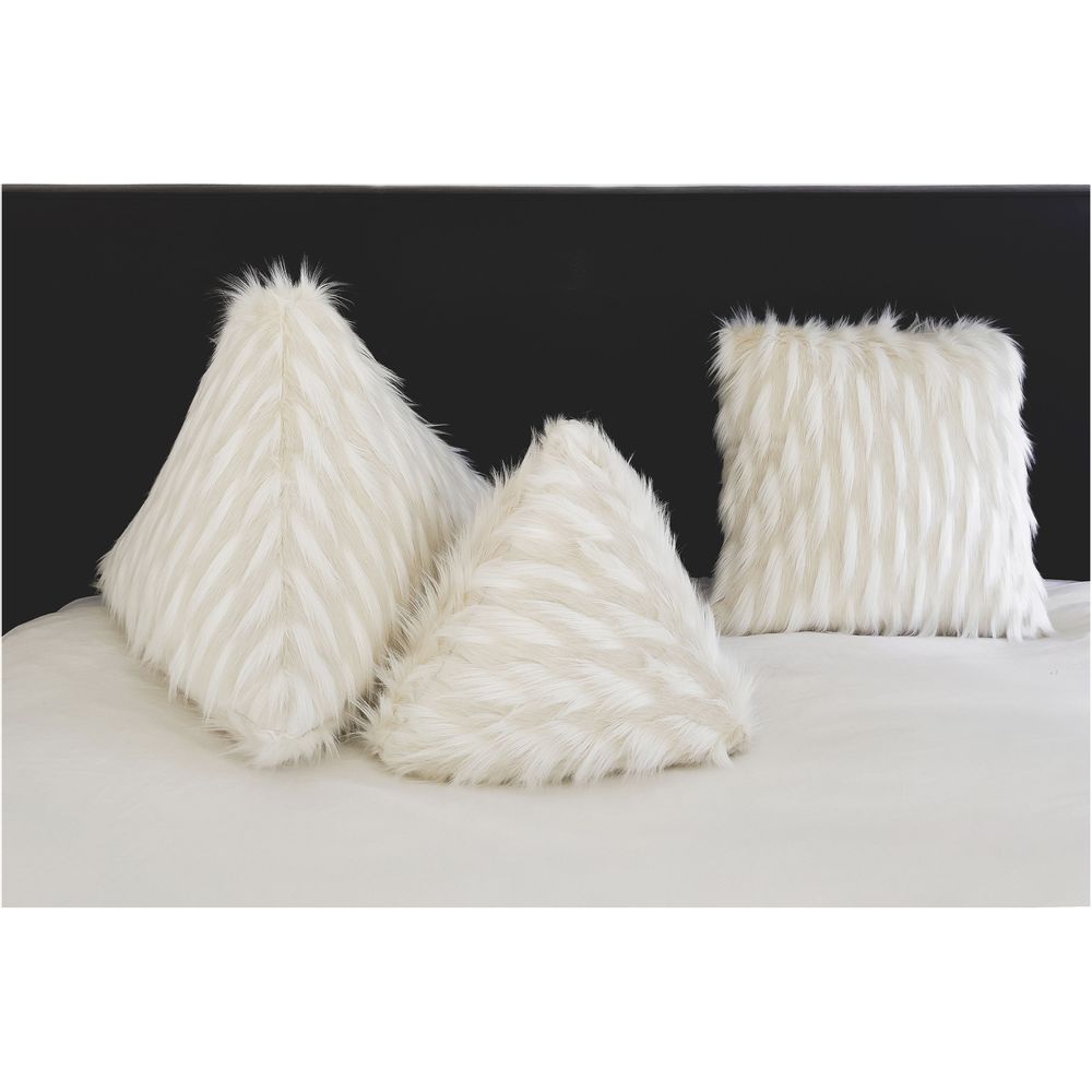 Outdoor decorative accessories - Pyramid cushion in white faux fur - MX HOME