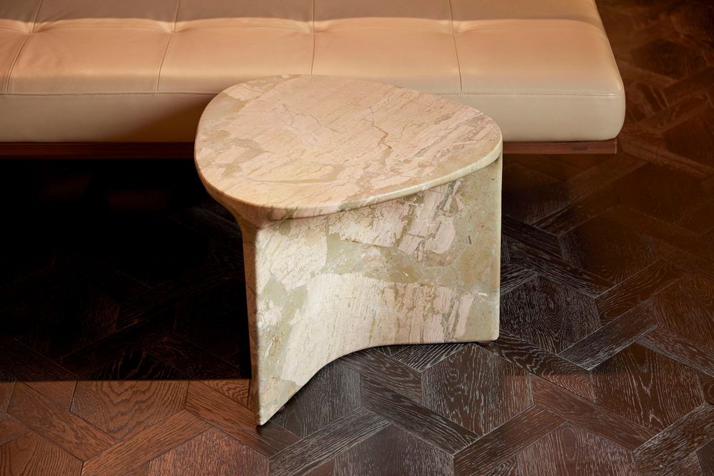 Autres tables  - Table d'appoint en marbre sculpté - FORMAR DESIGN