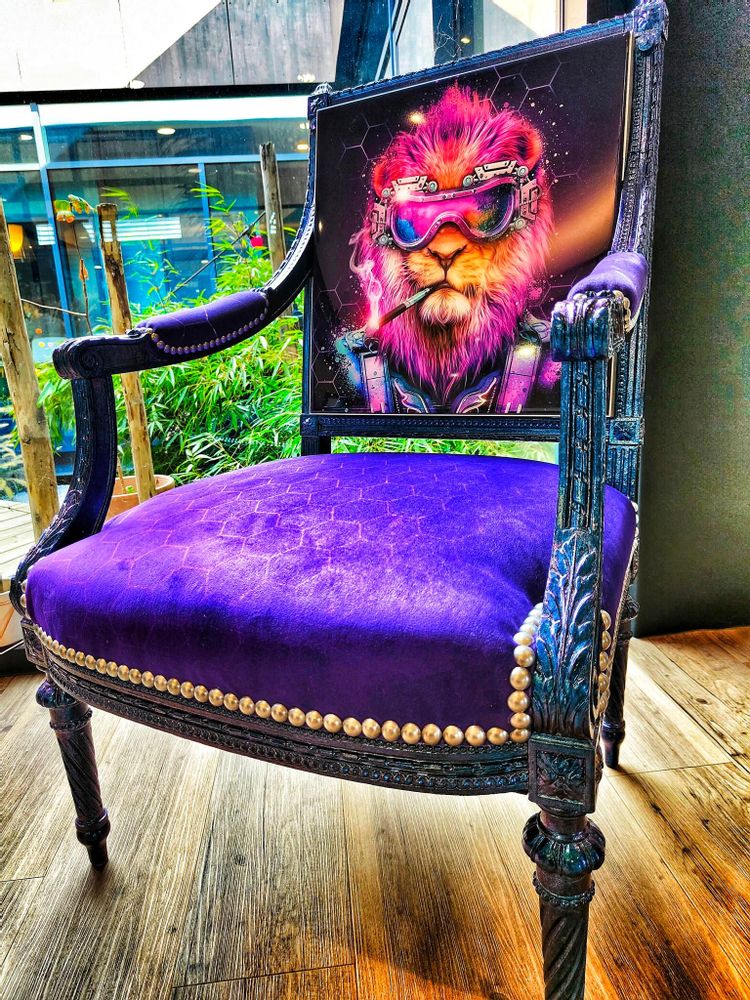 Objets personnalisables - Fauteuil Lion Cyberpunk - LUVI'ART