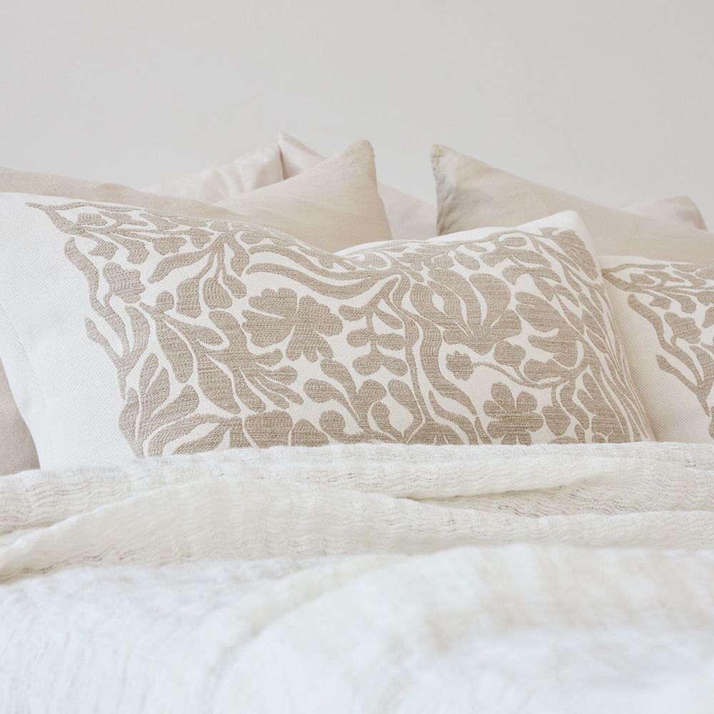 Bed linens - Arrow Strong Bedspread - SEASON HOME COLLECTION