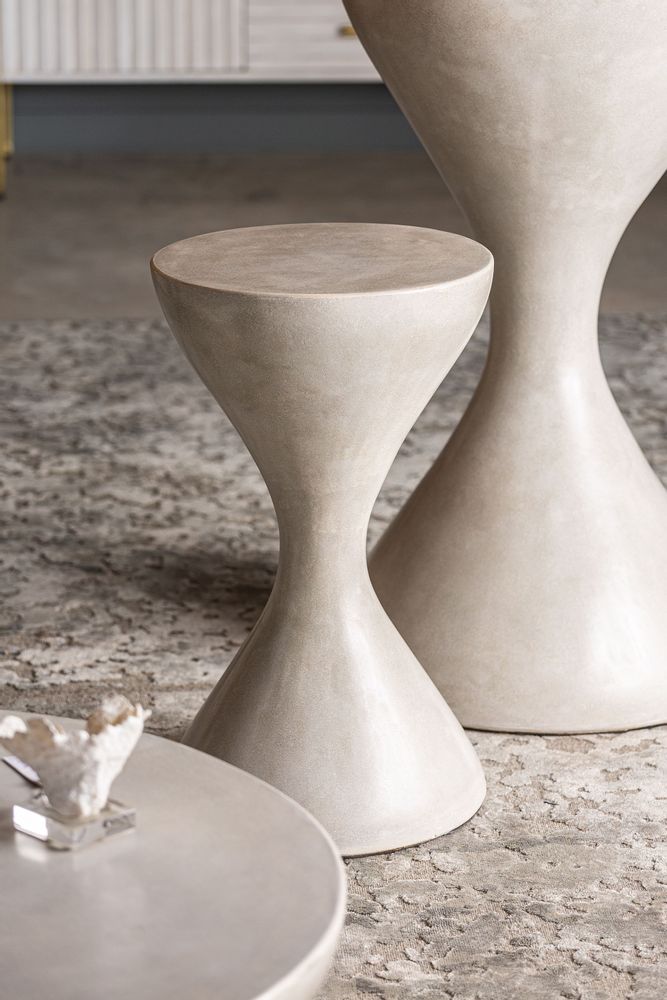 Autres tables - Tabouret en ciment gris en 39x39x65 cm - VICAL
