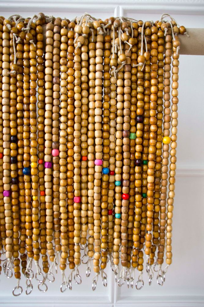 Travel accessories - Telephone cord, wooden beads, assorted - ENSEMBLE