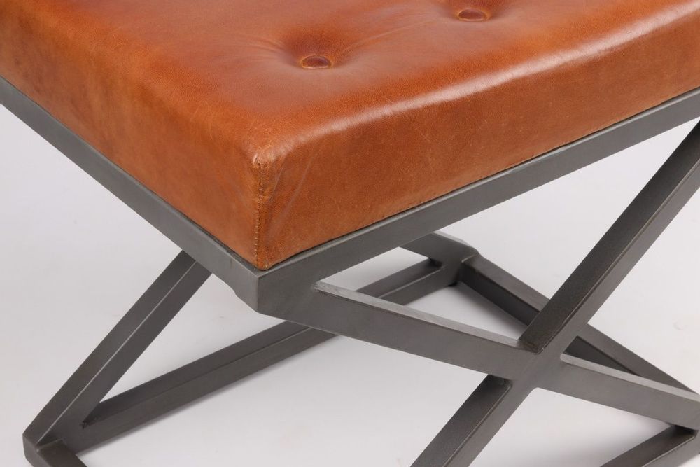 Repose-pieds - Pouf industriel en métal et cuir de chèvre, coloris vintage cigare, 51 cm - JP2B DECORATION