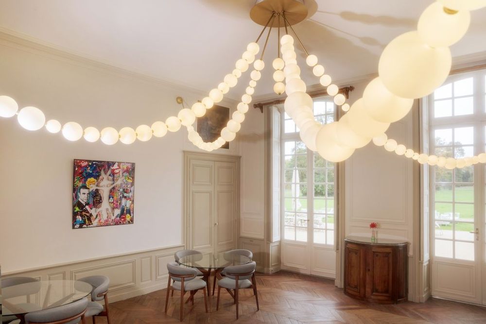 Hanging lights - Pearl Necklace chandelier - SEMEUR D ETOILES