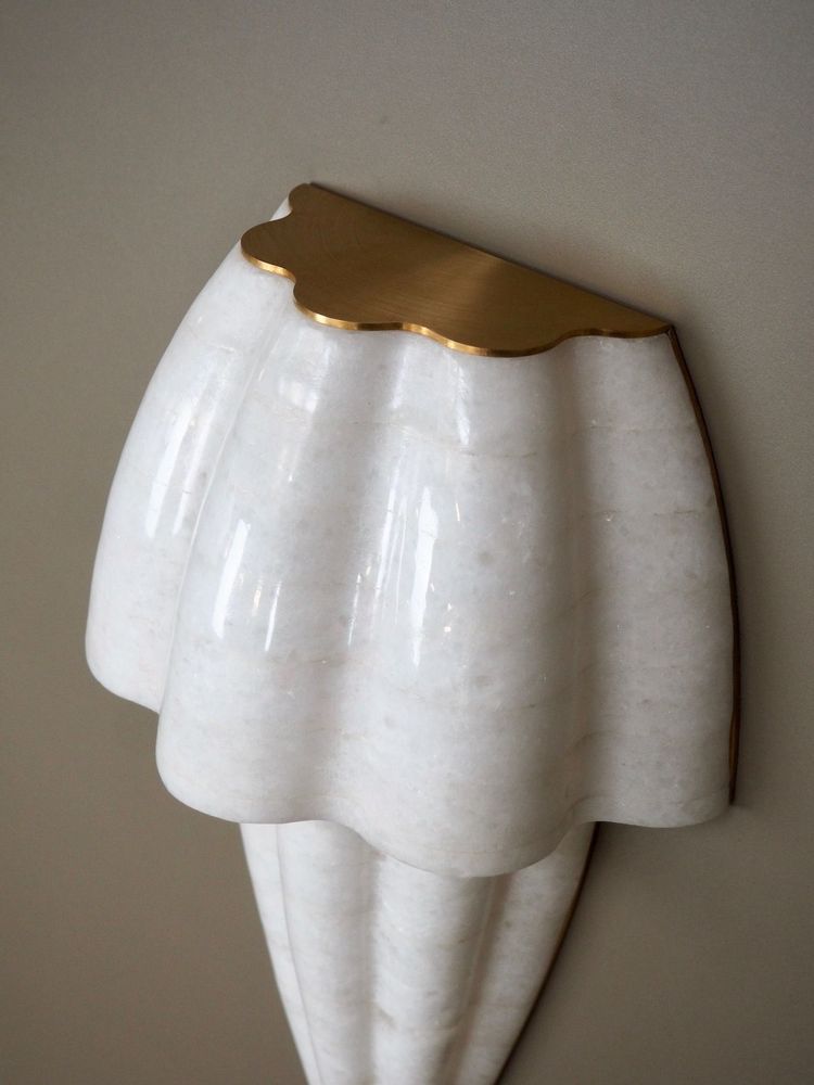 Appliques - Applique Medusa en marbre blanc - ATELIER H