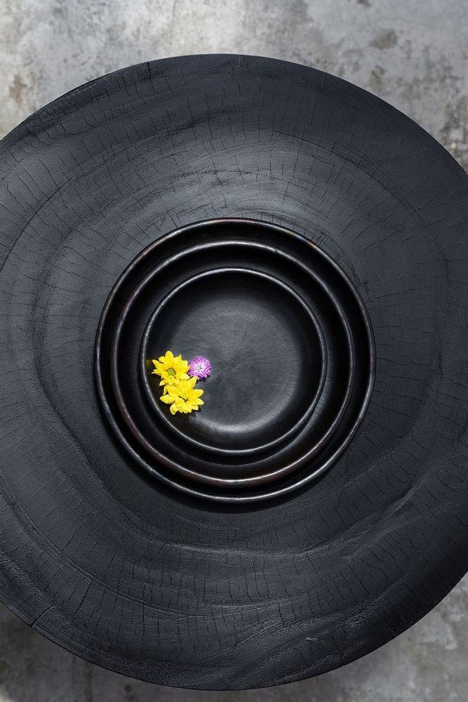 Platter and bowls - The Burned Classic Plate - Black - S - BAZAR BIZAR LIVING