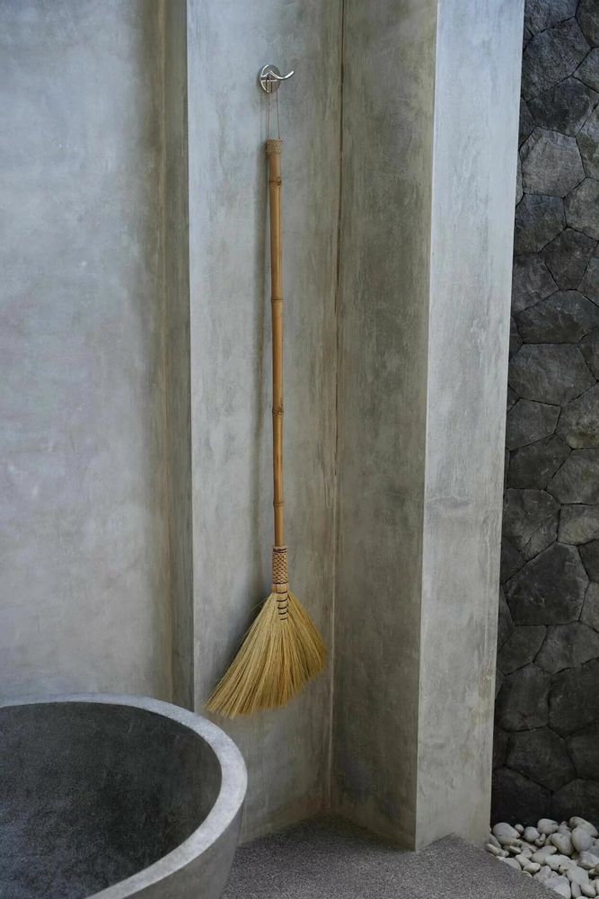 Decorative objects - The Big Broom - Natural - BAZAR BIZAR LIVING