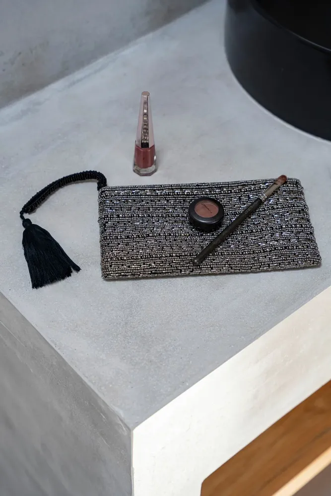 Clutches - The Silver Clutch - BAZAR BIZAR LIVING