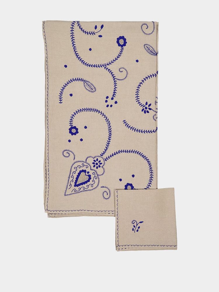 Nappes - Hand Embroidered Viana Tablecloth and Napkin Set - HOUSE OF CAPRICORN