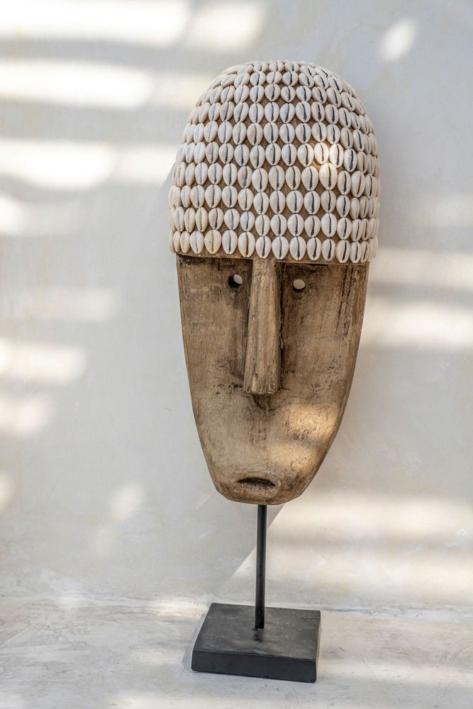 Decorative objects - The Cowrie Mask on Stand - Large - BAZAR BIZAR LIVING
