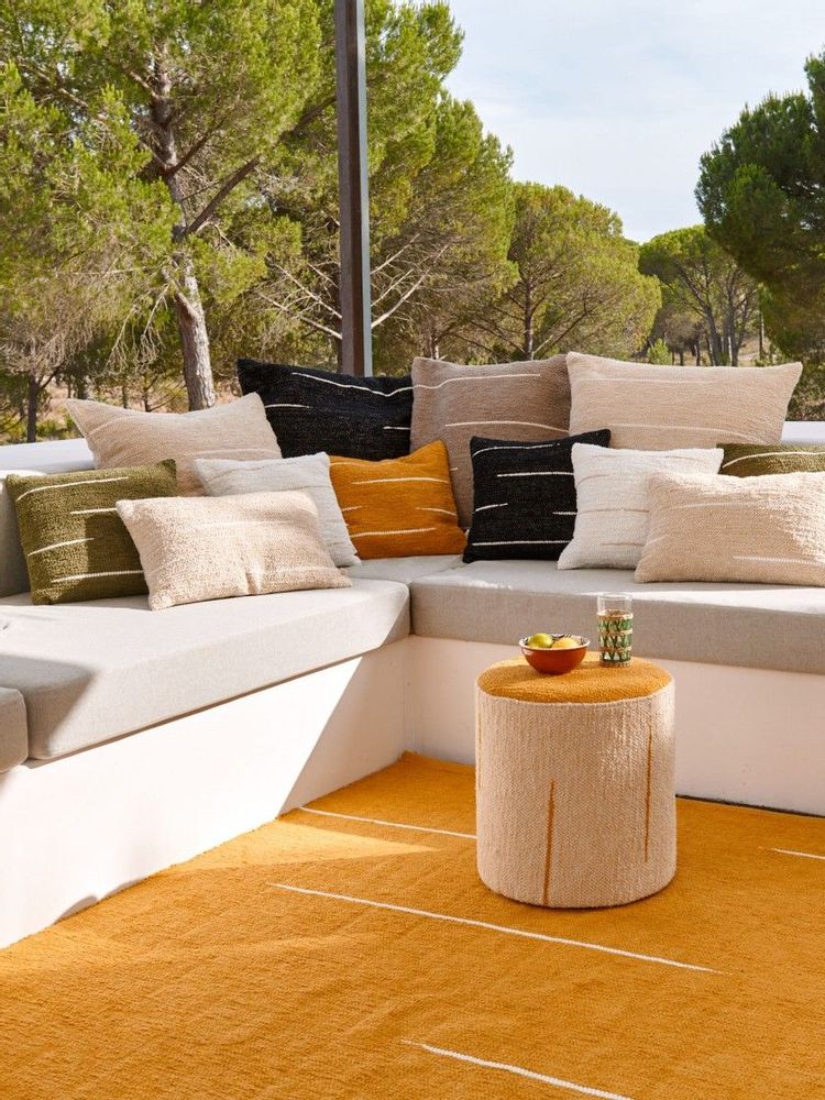 Bespoke carpets - COMPORTA RUG HANDWOVEN IN UPCYCLED COTTON - SAUDADE DESIGN