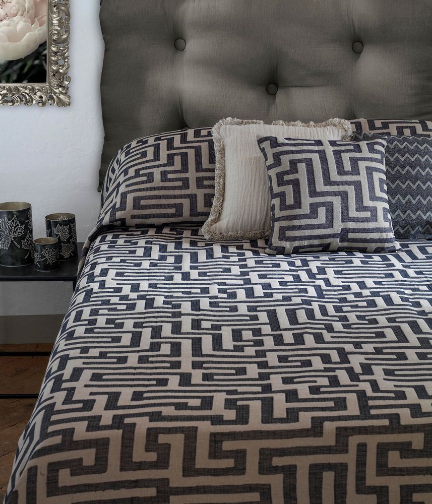 Comforters and pillows - Bedding - BUSATTI SINCE 1842