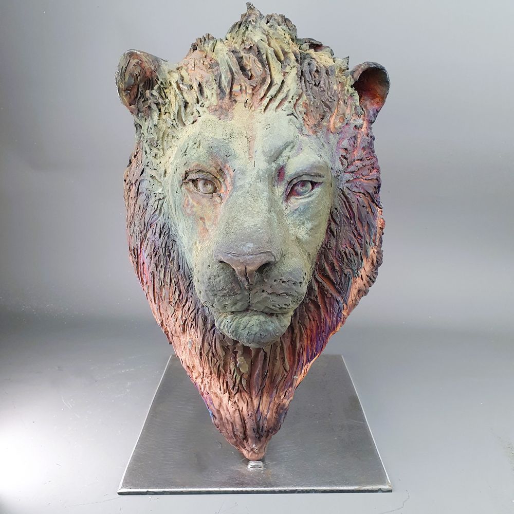 Unique pieces - Lion head in raku copper mat - SARA WEVILL ANIMAL SCULPTURE