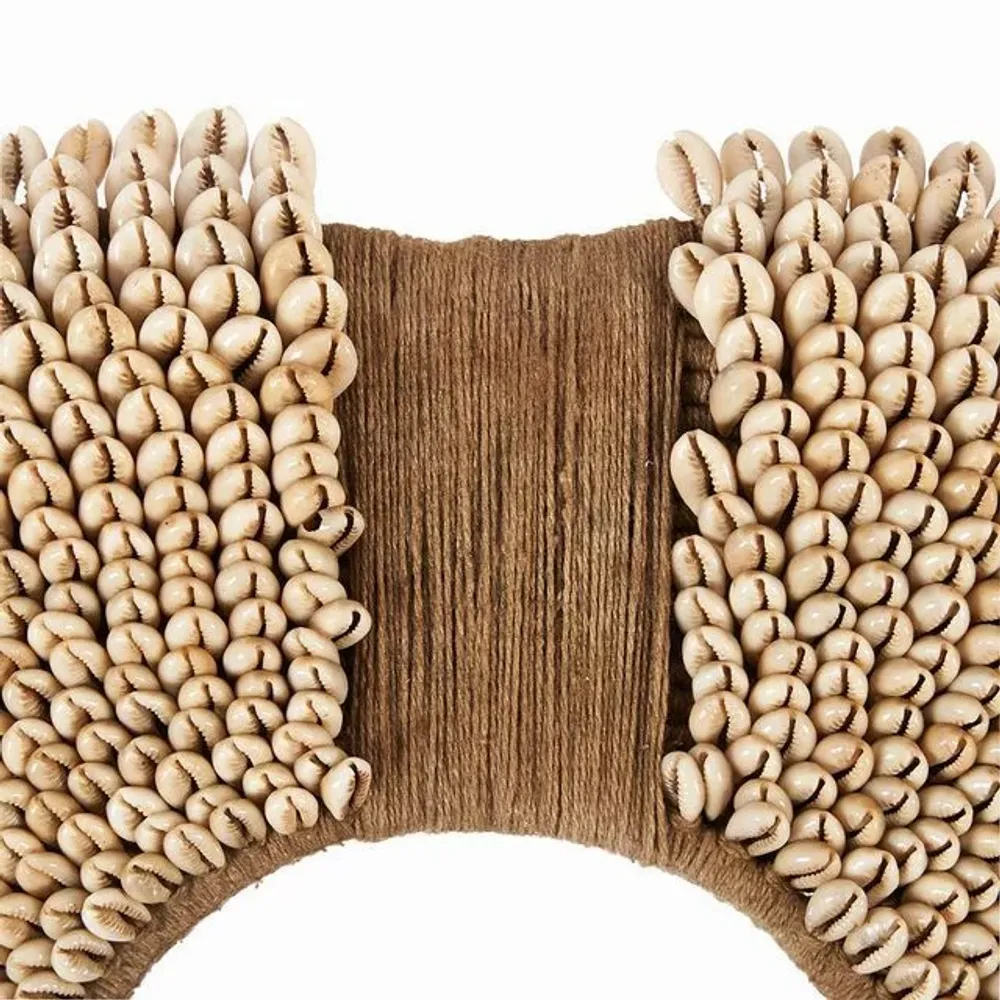 Decorative objects - The Shell Réunion on Stand - Natural - BAZAR BIZAR LIVING