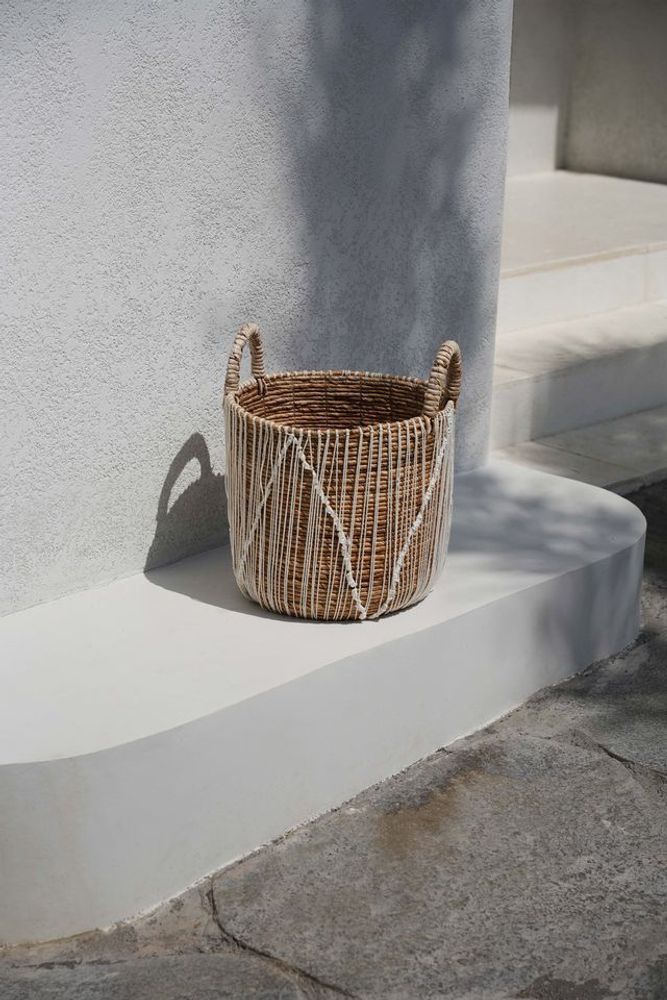 Storage boxes - The Straight Stitched Macrame Basket - Natural White - L - BAZAR BIZAR LIVING