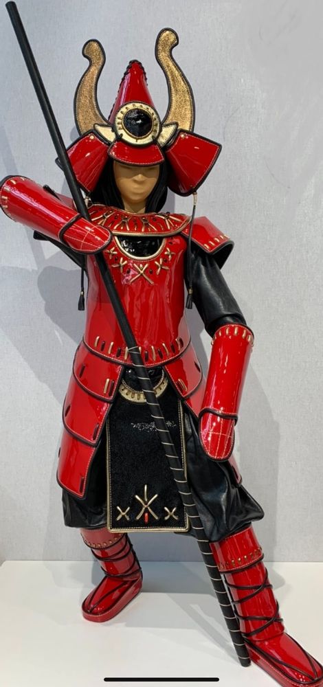 Sculptures, statuettes and miniatures - Large Crocodile Samurai Leather Sculpture - ANNIE DELEMARLE SCULPTURE CUIR