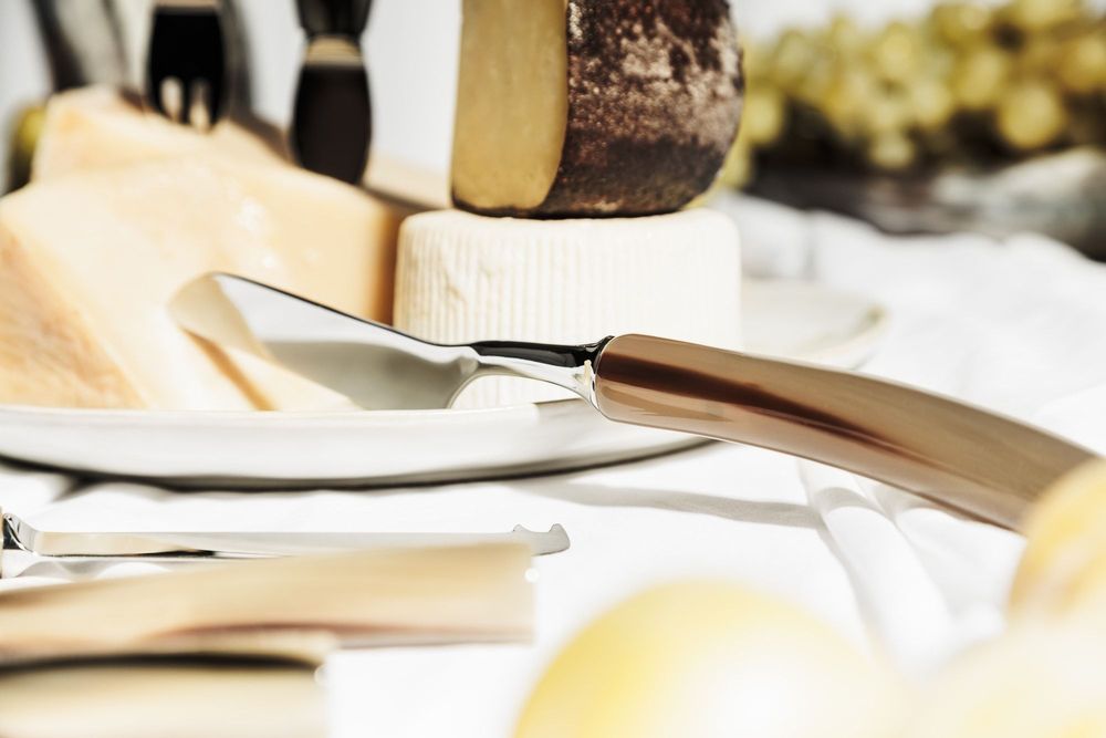 Gifts - Cheese Set | Natural Horn - ZANCHI 1952