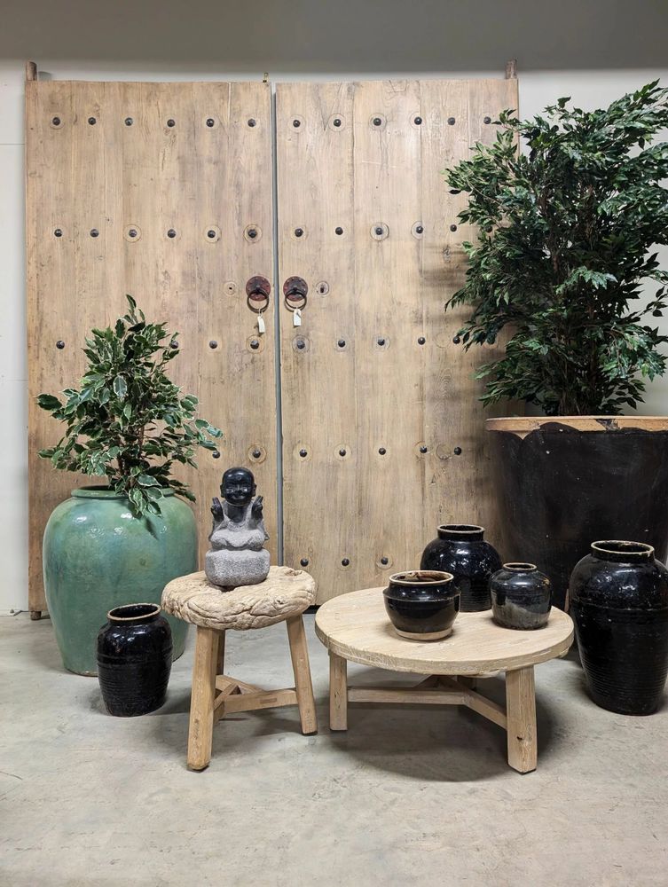 Office design and planning - Old set of Chinese doors - PAGODA INTERNATIONAL