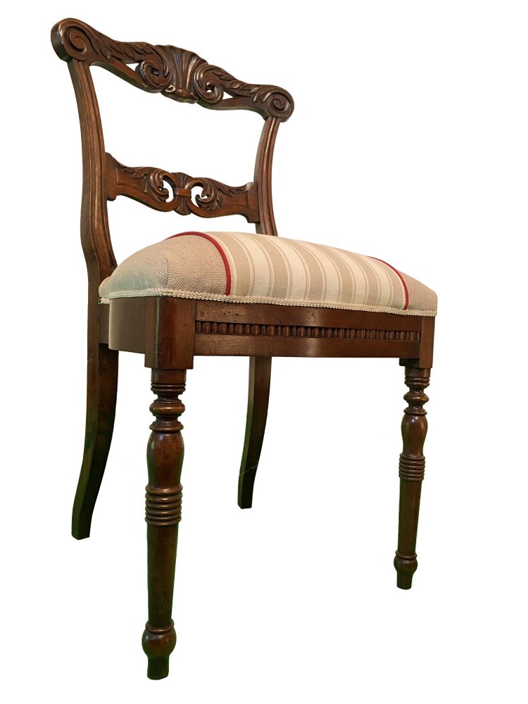 Chairs - Walnut carved chairs - MARILA ZANELLA