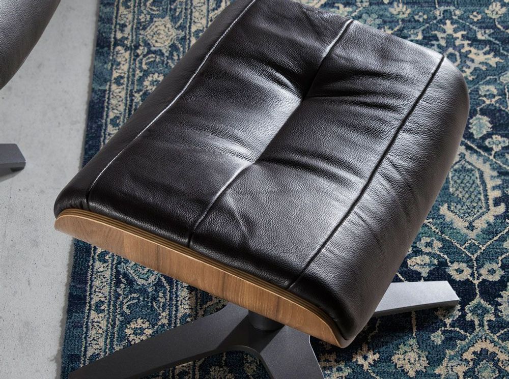 Poufs - Pouf pivotant tapissé en cuir de vachette marron - ANGEL CERDÁ