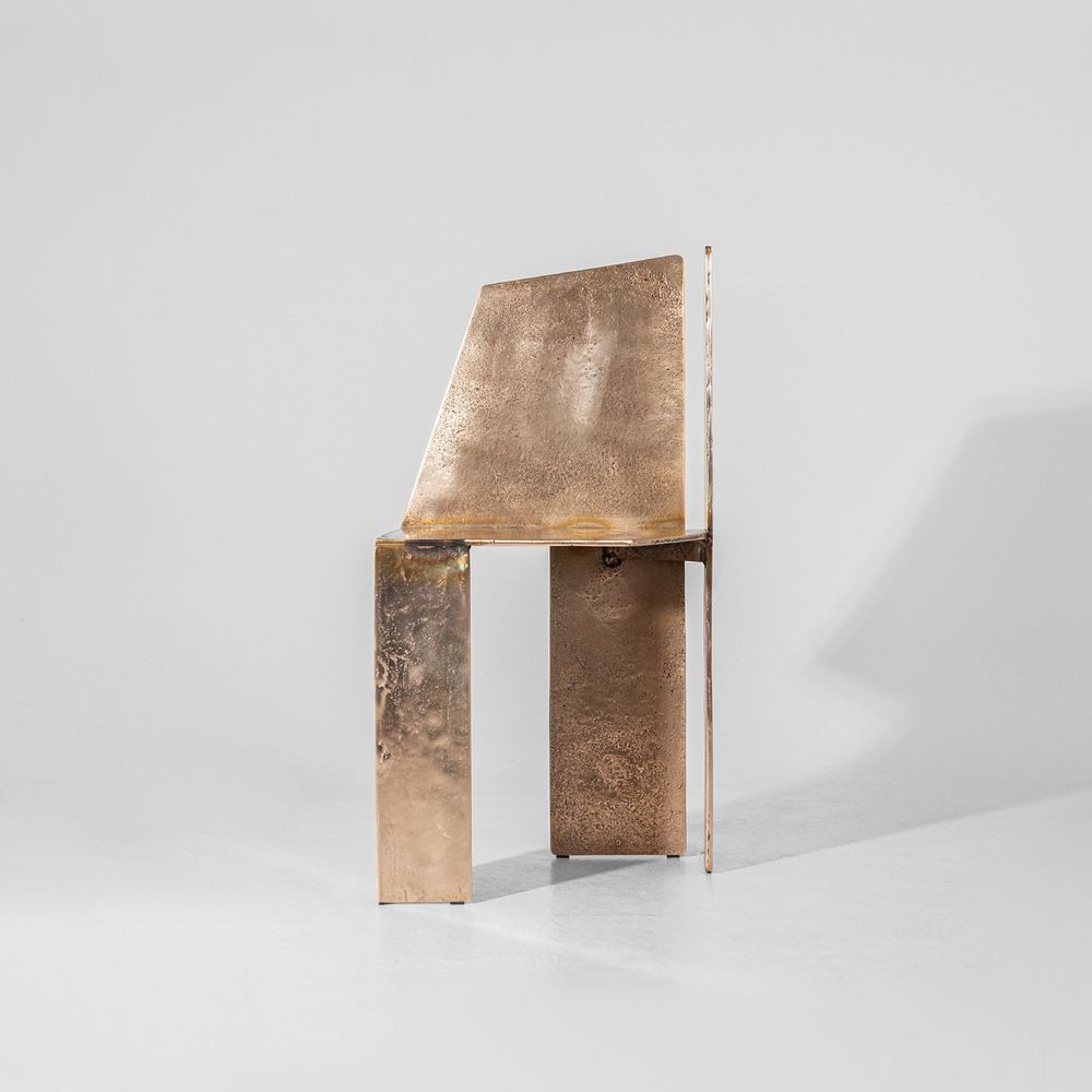 Chairs - Cadrega - HESSENTIA