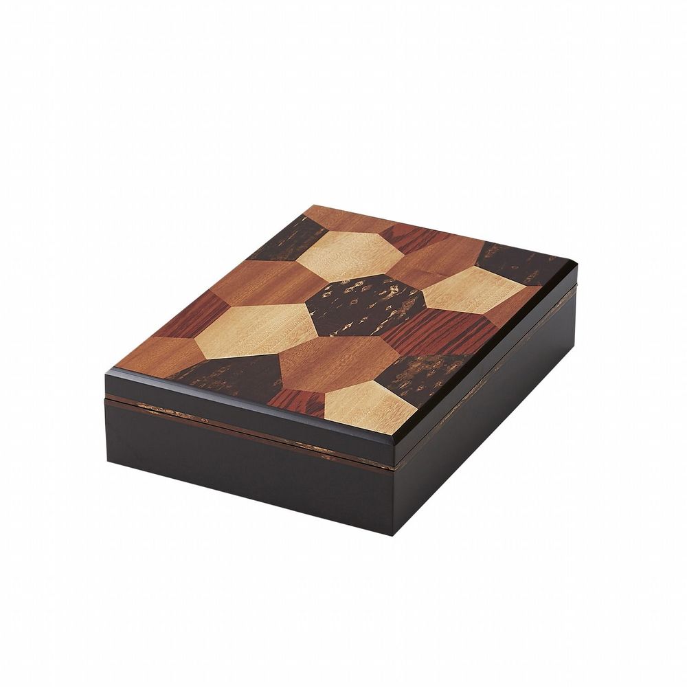Autres fournitures bureau - Porte-documents \ « Sakurayosegi » - TOMIOKA