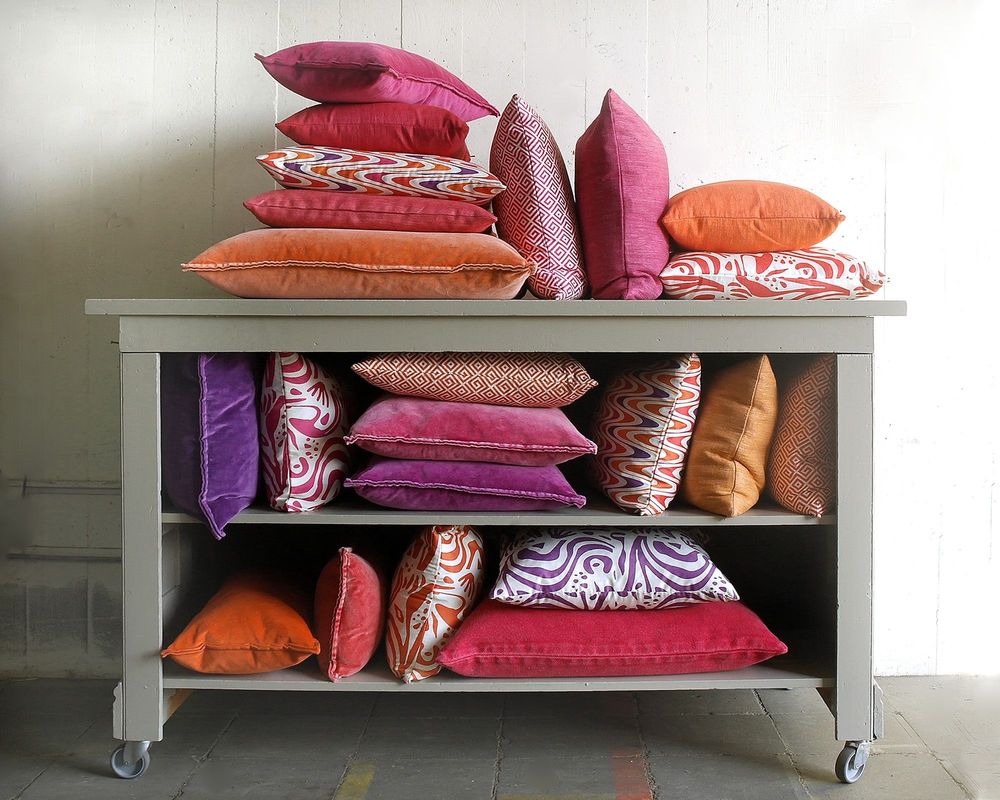 Fabric cushions - Swirl Silk Cushion Cover - ML FABRICS