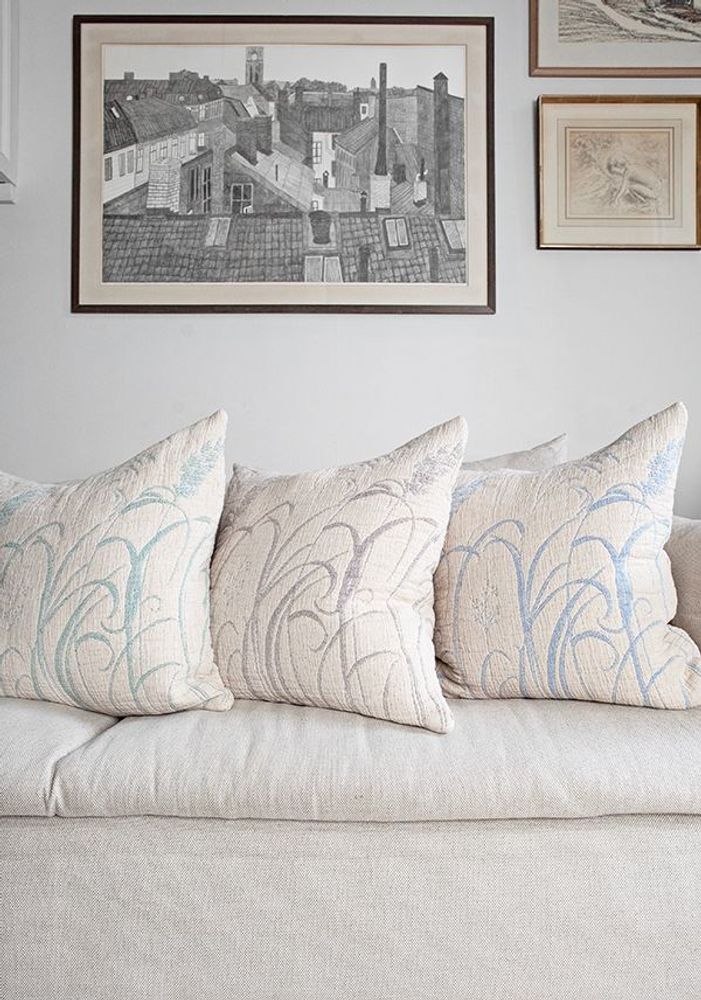 Hotel bedrooms - Pillows made from EU linen, recycled cotton and Merino wool - BRITA SWEDEN