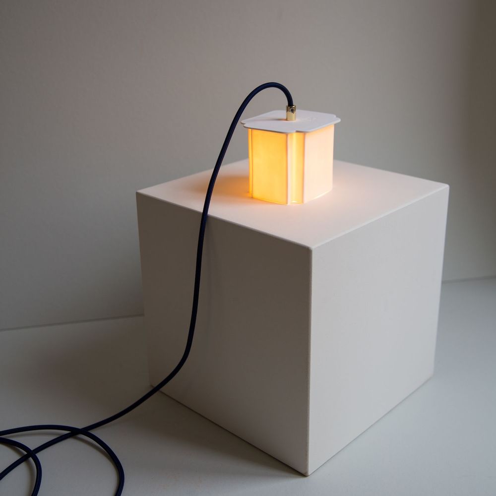Suspensions - La lampe baladeuse Pulchra - ÉDITIONS MOUCHE