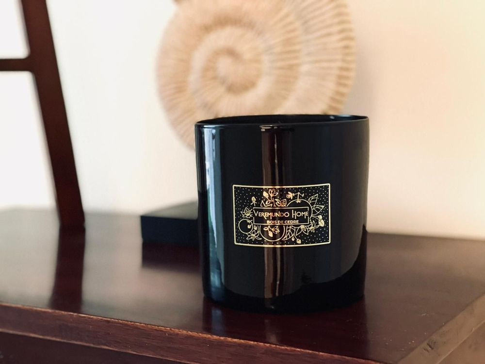 Cadeaux - Bougie parfumée noir/or - Collection Paris - VEREMUNDO HOME
