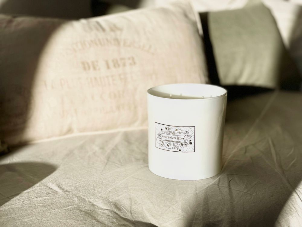 Decorative objects - Scented Candle White/Gold - Paris Collection - VEREMUNDO HOME