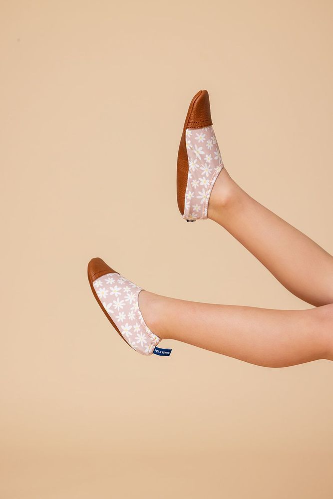 Chaussons et chaussures enfant - Chausson souples tout terrain - Les Petites Marguerites - LES PAS PETITS