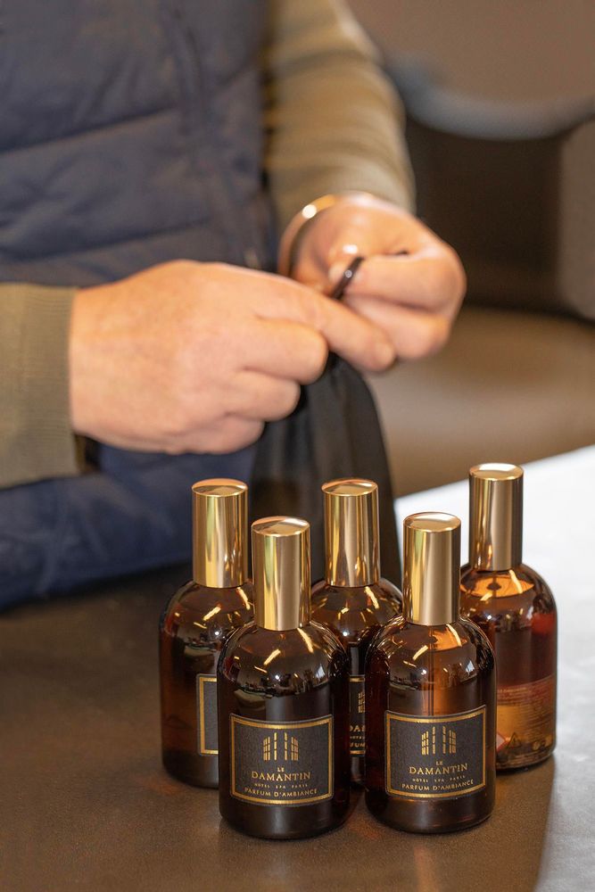 Parfums d'intérieur - Bougies, diffuseurs sprays personnalisés à votre image en 15 jours - MADE IN PARIS - LUXURY FRAGRANCES