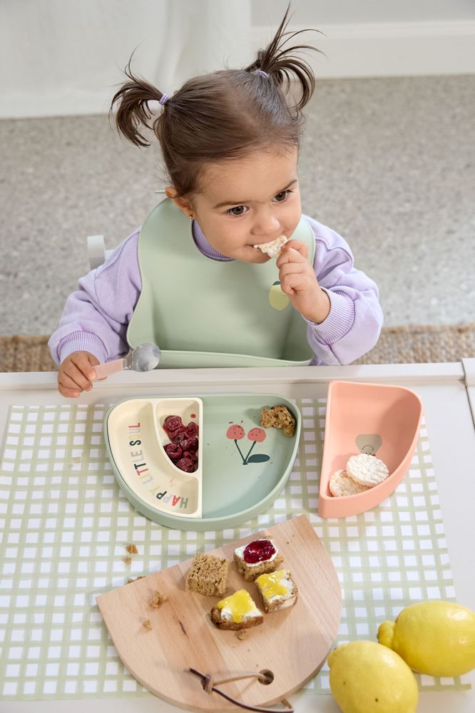 Repas pour enfant - LÄSSIG Set de vaisselle silicone Happy Fruits - LASSIG GMBH