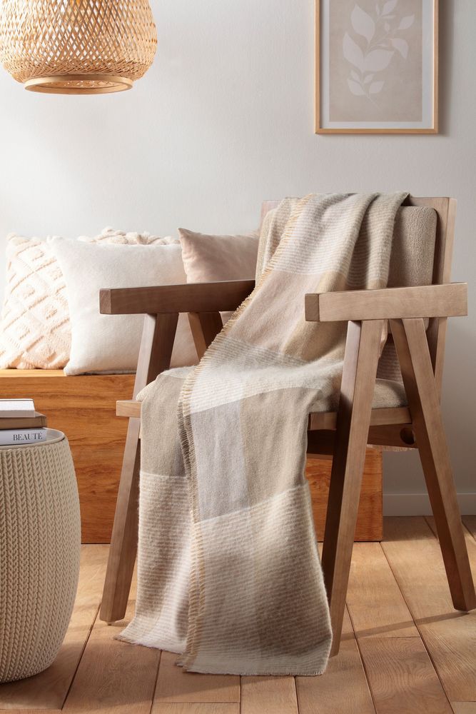 Throw blankets - White Bouclé - BIEDERLACK