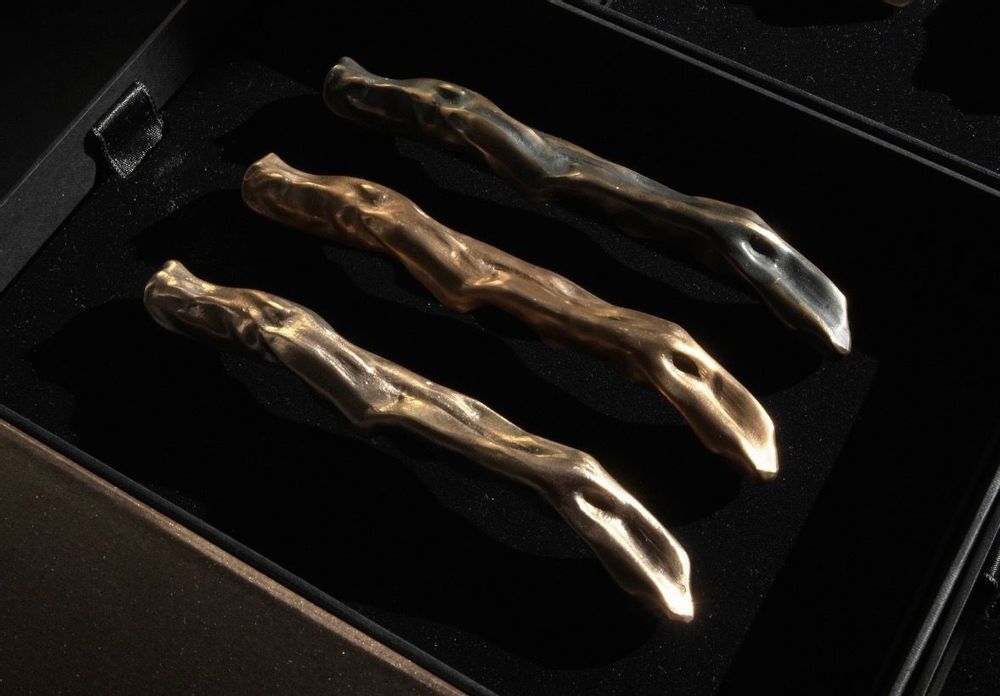 Decorative objects - FreeForm 1 - IOM X CONSILIO