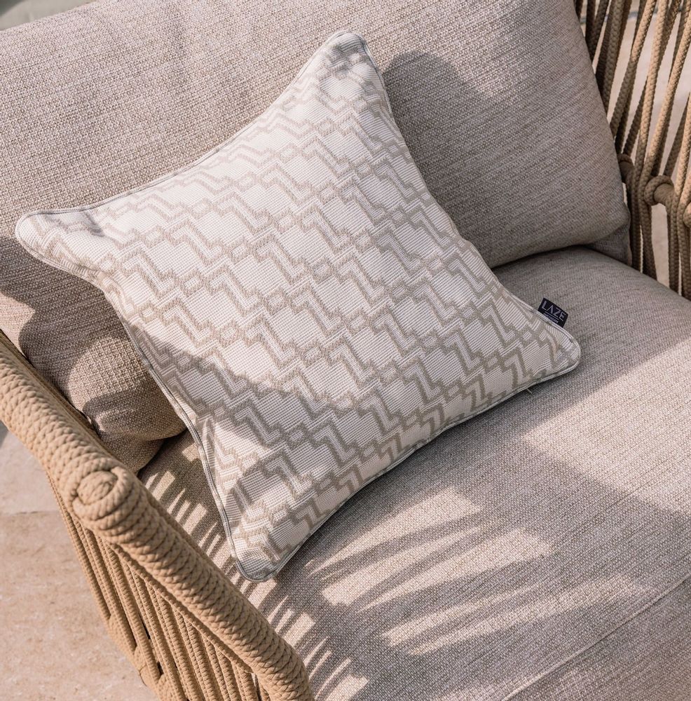 Fabric cushions - High performance outdoor cushions - LAZE AMSTERDAM