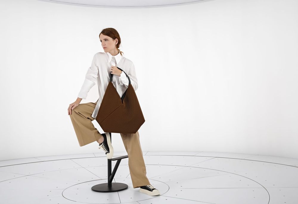 Bags and totes - BEVEL BAG - IN.ZU