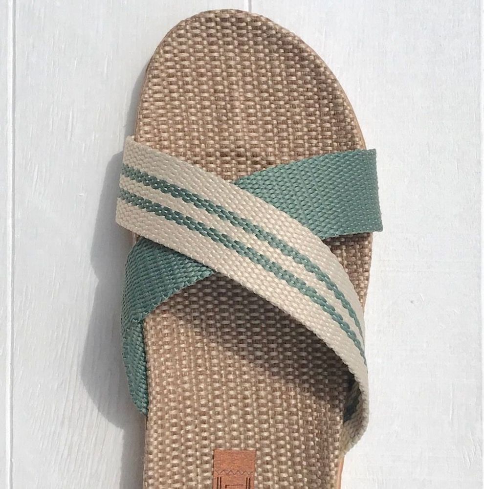 Homewear bien-être - Les Mauricettes de Gilberte, claquettes femme croisées kaki - LES MAURICETTES