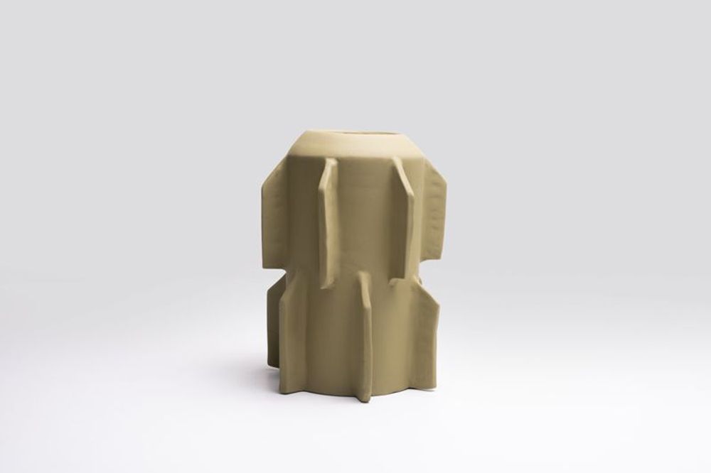 Vases - VASE BRUT EDGE B VERT OLIVE - CLAY212