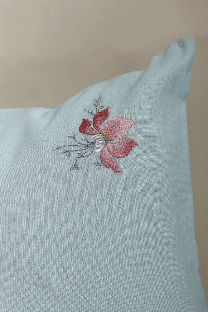 Fabric cushions - Embroidered cushion cover - Pastel Bouquet - NINÉH