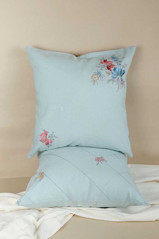 Fabric cushions - Embroidered cushion cover - Pastel Bouquet - NINÉH