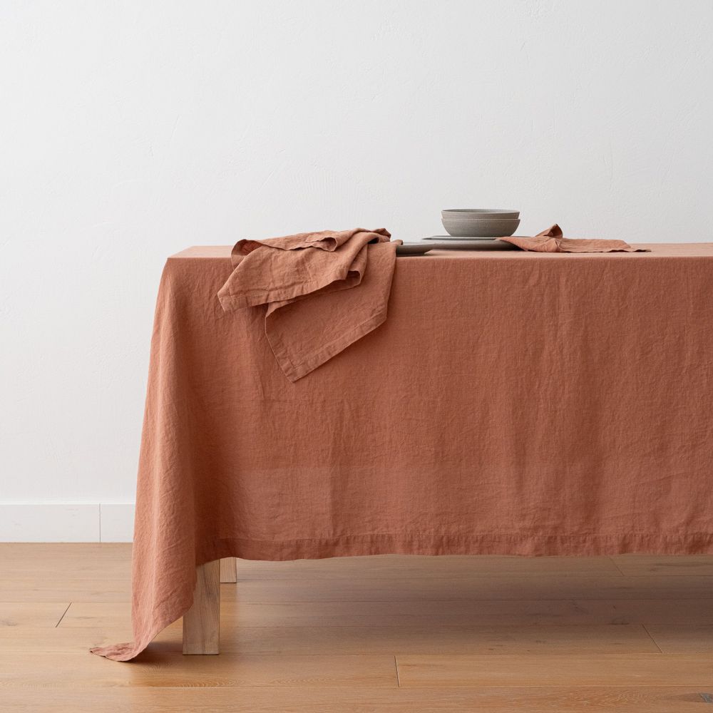 Table cloths - Washed Table linen Mocha, Pantone 2025 colour - LINENME