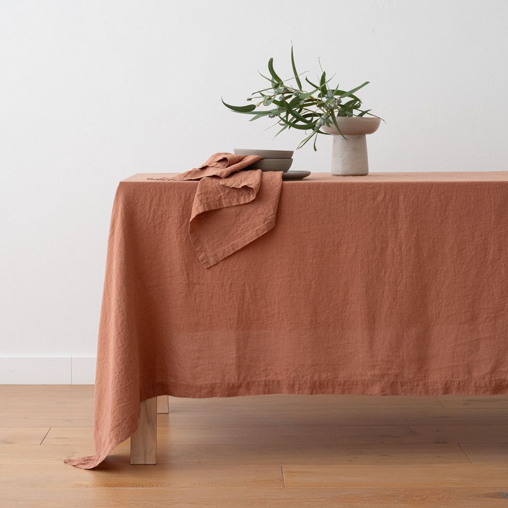 Table cloths - Washed Table linen Mocha, Pantone 2025 colour - LINENME